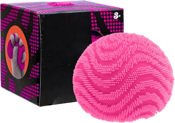p09_p09_71ER_DqWKtL_jpg_v_17804017-1.webp NeeDoh Fuzz Ball Wonder Waves – velvet-soft sensory squeeze ball with embossed wave pattern